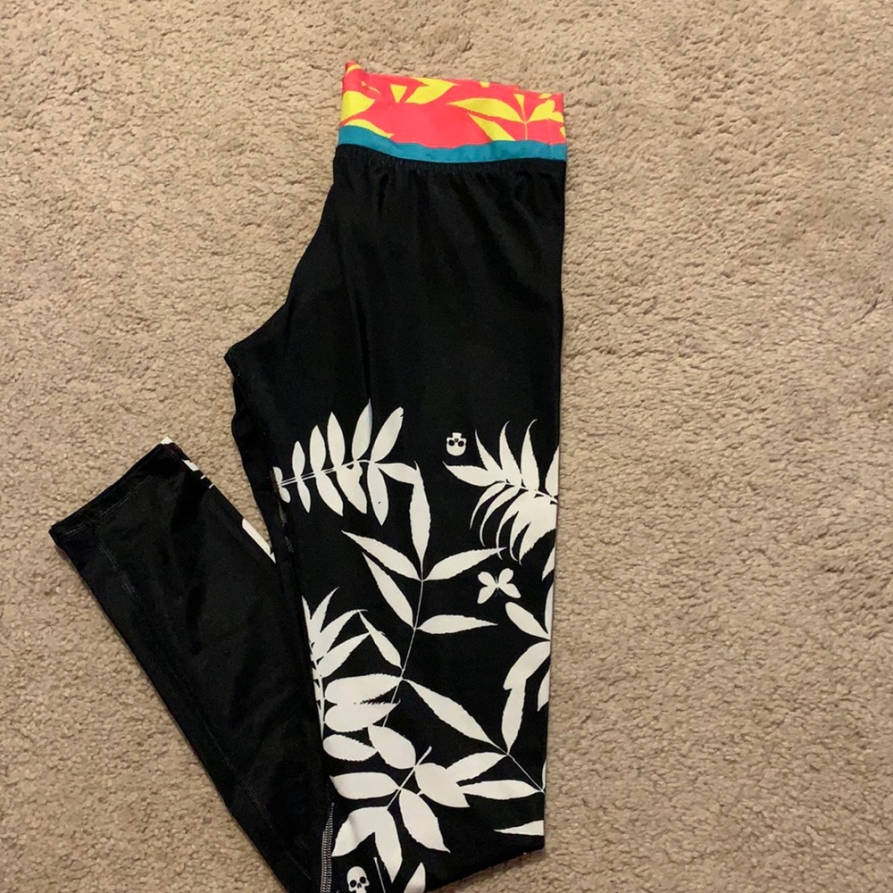 Betty Designs - running leggings! Such a fun pattern
